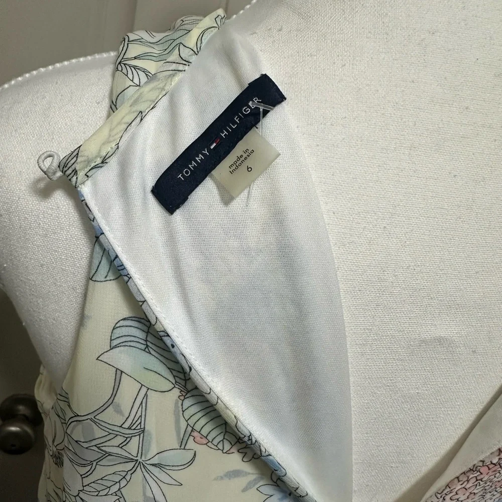 Tommy Hilfiger Pastel Floral Midi Dress - Picture 5 of 5